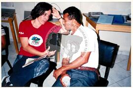 Reunião Coletivo de Cultura - Comemoração 20 anos do JST (São Paulo (Estado), jul. 2001) [fotografia] / Fotógrafo(a) : Leticia Barqueta. -- Ref.: BR-SPMST_MST-SN-CIN_AMP_000814-005392-CUL.