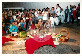 Semana Nacional de Cultura Brasileira e Reforma Agrária (Rio de Janeiro-RJ, 18 mar. 2002) [fotografia] / Fotógrafo(a) : Luciney Martins. -- Ref.: BR-SPMST_MST-SN-CIN_AMP_001816-013370-NDT.