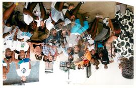 Semana Nacional de Cultura Brasileira e Reforma Agrária (Rio de Janeiro-RJ, 18 mar. 2002) [fotografia] / Fotógrafo(a) : Luciney Martins. -- Ref.: BR-SPMST_MST-SN-CIN_AMP_001823-013729-NDT.