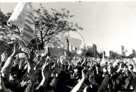 Dia do Trabalhador Rural (Rio Grande do Sul, 25 jul. 1986) [fotografia] / Fotógrafo(a) : Karine Emerich. -- Ref.: BR-SPMST_MST-SN-CIN_AMP_000450-002588-AMT.