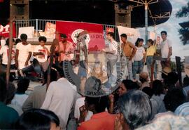 Ato público dos Sem Terra (Iturama-MG, mar. 1990) [fotografia] / Fotógrafo(a) : Gilson Rodrigues. -- Ref.: BR-SPMST_MST-SN-CIN_AMP_000533-003011-AMT.