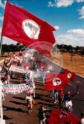 Congresso Nacional do MST, 3o (Distrito Federal (Brasil), 25 jul. 1995) [fotografia] / Fotógrafo(a) : Débora Lerrer. -- Ref.: BR-SPMST_MST-SN-CIN_AMP_000709-004414-CGR.