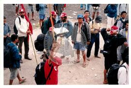 Marcha Popular pelo Brasil (Juíz de Fora-MG, [sem data]) [fotografia] / Fotógrafo(a) : Douglas Mansur. -- Ref.: BR-SPMST_MST-SN-CIN_AMP_001412-011427-MAC.