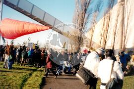 Encontro em Seattle (Seatlle (EUA), nov. 1999) [fotografia] / Fotógrafo(a) : Egídio. -- Ref.: BR-SPMST_MST-SN-CIN_AMP_001059-008581-RIT.