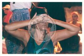 Semana Nacional de Cultura Brasileira e Reforma Agrária (Rio de Janeiro-RJ, 18 mar. 2002) [fotografia] / Fotógrafo(a) : Luciney Martins. -- Ref.: BR-SPMST_MST-SN-CIN_AMP_001813-013240-NDT.