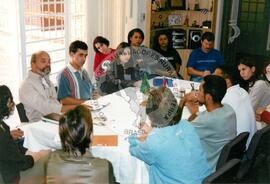 Encontro de estudantes da secretaria nacional com EDUCAFRO (São Paulo (Estado), abr. 2002) [fotografia] / Fotógrafo(a) : Leticia Barqueta. -- Ref.: BR-SPMST_MST-SN-CIN_AMP_000673-003824-ARV.