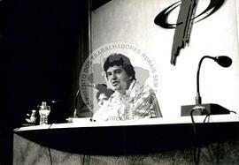 Ato em frente ao consulado brasileiro (Madri (Espanha), 24 abr. 1996) [fotografia] / Fotógrafo(a) : Arquivo MST. -- Ref.: BR-SPMST_MST-SN-CIN_AMP_001117-009214-RIT.