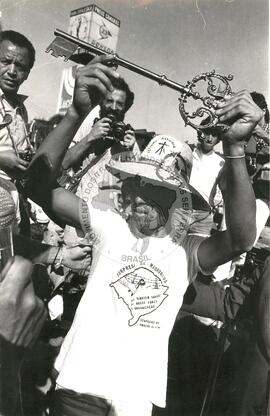 Romaria dos Mártires da Caminhada (São Félix-MT, 11 out. 1986) [fotografia] / Fotógrafo(a) : Douglas Mansur. -- Ref.: BR-SPMST_MST-SN-CIN_AMP_001957-014988-SPR.