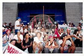 Marcha Sem Terra contra a prisão de 6 trabalhadores (São Paulo-SP, mar. 2000) [fotografia] / Fotógrafo(a) : Joaquim Duarte. -- Ref.: BR-SPMST_MST-SN-CIN_AMP_001426-011576-MAC.