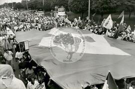 Manifestação (Brasília-DF, 25 out. 1989) [fotografia] / Fotógrafo(a) : Francisca Montejo. -- Ref.: BR-SPMST_MST-SN-CIN_AMP_000570-003199-AMT.