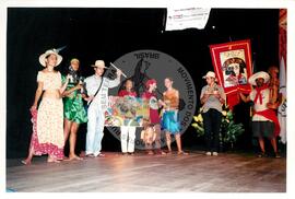 Semana Nacional de Cultura Brasileira e Reforma Agrária (Rio de Janeiro-RJ, 18 mar. 2002) [fotografia] / Fotógrafo(a) : Luciney Martins. -- Ref.: BR-SPMST_MST-SN-CIN_AMP_001824-013823-NDT.