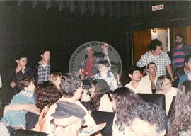 Lançamento da Revista Sem Terra (São Paulo (Estado), 03 jul. 1997) [fotografia] / Fotógrafo(a) : Francisca P. Montejo ; Saulo Pompermayer ; Douglas Mansur ; . -- Ref.: BR-SPMST_MST-SN-CIN_AMP_000692-003901-ARV.