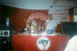 Encontro Estadual do MST, 9o (Pará, dez. 1995) [fotografia] / Fotógrafo(a) : Arquivo JST. -- Ref.: BR-SPMST_MST-SN-CIN_AMP_001008-007858-ENC.