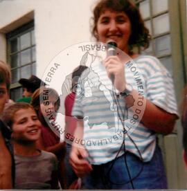 Ivonete Tonin (Brasil, [sem data]) [fotografia] / Fotógrafo(a) : Arquivo MST ; Débora Lerrer ; Douglas Mansur ; Montse Poblet ; Giane Carvalho ; Wilson Dias. -- Ref.: BR-SPMST_MST-SN-CIN_AMP_001249-010491-LID.