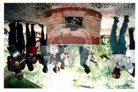 Semana Nacional de Cultura Brasileira e Reforma Agrária (Rio de Janeiro-RJ, 18 mar. 2002) [fotografia] / Fotógrafo(a) : Luciney Martins. -- Ref.: BR-SPMST_MST-SN-CIN_AMP_001821-013640-NDT.