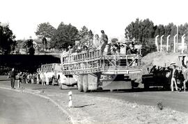 Manifestação contra a barragem de "Machadinha" (Erechim-RS, 25 jul. 1988) [fotografia] / Fotógrafo(a) : Douglas Mansur. -- Ref.: BR-SPMST_MST-SN-CIN_AMP_000457-002682-AMT.