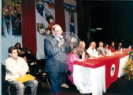 Congresso Nacional do MST, 4o (Distrito Federal (Brasil), 07 ago. 2000) [fotografia] / Fotógrafo(a) : Douglas Mansur ; Paula Reis ; João Zinclar. -- Ref.: BR-SPMST_MST-SN-CIN_AMP_000713-004577-CGR.