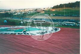 Inauguração do Monumento em homenagem a Antônio Tavares Pereira (Curitiba-PR, 01 mai. 2001) [fotografia] / Fotógrafo(a) : Leticia Barqueta. -- Ref.: BR-SPMST_MST-SN-CIN_AMP_001026-008022-ELF.