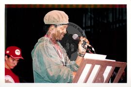 Lançamento do CD "Arte em Movimento" (Rio de Janeiro (Estado), 22 jul. 1998) [fotografia] / Fotógrafo(a) : Arquivo MST. -- Ref.: BR-SPMST_MST-SN-CIN_AMP_000804-005160-CUL.