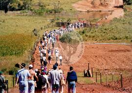 Assentamento "Tamarana" do MST (Paraná, [sem data]) [fotografia] / Fotógrafo(a) : Maria Luísa Mendonça. -- Ref.: BR-SPMST_MST-SN-CIN_AMP_000171-001223-ASS.