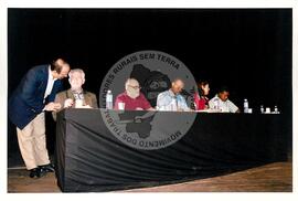 Tribunal da Divida Externa (Rio de Janeiro-RJ, 26 abr. 1999) [fotografia] / Fotógrafo(a) : Douglas Mansur. -- Ref.: BR-SPMST_MST-SN-CIN_AMP_000136-001043-ACS.