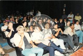 Lançamento da Revista Sem Terra (São Paulo (Estado), 03 jul. 1997) [fotografia] / Fotógrafo(a) : Francisca P. Montejo ; Saulo Pompermayer ; Douglas Mansur ; . -- Ref.: BR-SPMST_MST-SN-CIN_AMP_000692-003940-ARV.