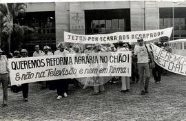 Jejum por Terra e Justiça (Distrito Federal (Brasil), 07 jul. 1986) [fotografia] / Fotógrafo(a) : Eduardo Tavares. -- Ref.: BR-SPMST_MST-SN-CIN_AMP_000566-003172-AMT.