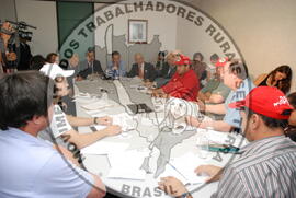 [Título n/d] : lote nº 002, pasta nº 000066, doc. nº 000122 [imagem] / Fotógrafo(a) : [autoria n/d].