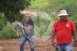 [Título n/d] : lote nº 002, pasta nº 000014, doc. nº 000210 [imagem] / Fotógrafo(a) : [autoria n/d].