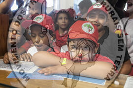 [Título n/d] : lote nº 002, pasta nº 000076, doc. nº 000255 [imagem] / Fotógrafo(a) : [autoria n/d].