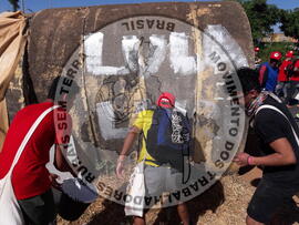 [Título n/d] : lote nº 002, pasta nº 000122, doc. nº 000106 [imagem] / Fotógrafo(a) : [autoria n/d].