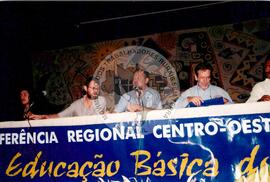 Conferência Regional Centro-Oeste (Mato Grosso do Sul, mai. 2000) [fotografia] / Fotógrafo(a) : Marcial. -- Ref.: BR-SPMST_MST-SN-CIN_AMP_000126-000844-ACS.