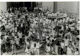 Chegada da Marcha Nacional à Brasília (Brasília-DF, fev. 1997) [fotografia] / Fotógrafo(a) : Douglas Mansur ; Paulo P. Lima. -- Ref.: BR-SPMST_MST-SN-CIN_AMP_001397-011073-MAC.