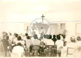 V Assembléia Nacional da CPT (Goiânia-GO, 1985) [fotografia] / Fotógrafo(a) : Arquivo MST. -- Ref.: BR-SPMST_MST-SN-CIN_AMP_000118-000825-ACS.