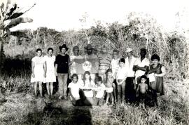 Trabalhadores do acampamento Pinajui Julia" do MST na BR-364 (Roraima, [sem data]) [fotografia] / Fotógrafo(a) : Itelvima. -- Ref.: BR-SPMST_MST-SN-CIN_AMP_000036-000143-ACP.