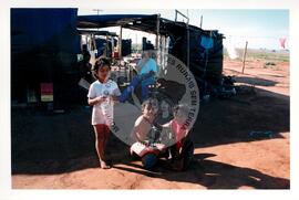 Acampamento do MST [sem identificação] (Promissão-SP, [sem data]) [fotografia] / Fotógrafo(a) : Douglas Mansur. -- Ref.: BR-SPMST_MST-SN-CIN_AMP_000056-000527-ACP.