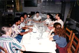 Visita do presidente do INCRA no assentamento "Sumaré" do MST (São Paulo (Estado), 23 out. 1995) [fotografia] / Fotógrafo(a) : Douglas Mansur. -- Ref.: BR-SPMST_MST-SN-CIN_AMP_000669-003778-ARV.