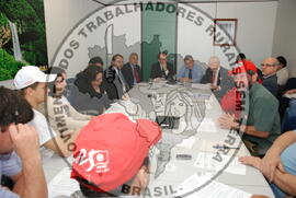 [Título n/d] : lote nº 002, pasta nº 000066, doc. nº 000105 [imagem] / Fotógrafo(a) : [autoria n/d].