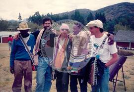 Assembléia do Povo de Deus (Equador, 1996) [fotografia] / Fotógrafo(a) : Arquivo MST. -- Ref.: BR-SPMST_MST-SN-CIN_AMP_001075-008686-RIT.