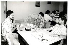 Reunião da Coordenação Nacional, 10o (São Paulo (Estado), out. 1985) [fotografia] / Fotógrafo(a) : Douglas Mansur. -- Ref.: BR-SPMST_MST-SN-CIN_AMP_000937-007399-ENC.