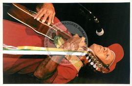 Semana Nacional de Cultura Brasileira e Reforma Agrária (Rio de Janeiro-RJ, 18 mar. 2002) [fotografia] / Fotógrafo(a) : Luciney Martins. -- Ref.: BR-SPMST_MST-SN-CIN_AMP_001823-013716-NDT.