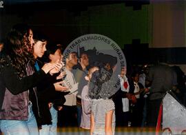 ENERA- Encontro Nacional de Educadores e Educadoras da Reforma Agrária, 1o (Distrito Federal (Brasil), jul. 1997) [fotografia] / Fotógrafo(a) : Douglas Mansur. -- Ref.: BR-SPMST_MST-SN-CIN_AMP_000960-007614-ENC.