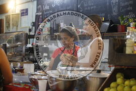 [Título n/d] : lote nº 002, pasta nº 001356, doc. nº 000205 [imagem] / Fotógrafo(a) : [autoria n/d].