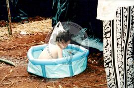 Acampamento " Nova Canudos- Fazenda Engenheiro D'Agua" do MST (Porto Feliz-SP, fev. 1999) [fotografia] / Fotógrafo(a) : Douglas Mansur. -- Ref.: BR-SPMST_MST-SN-CIN_AMP_000046-000289-ACP.