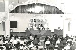 Assembléia da CNBB, 24a (Itaici-SP, abr. 1998) [fotografia] / Fotógrafo(a) : Regina Vilela. -- Ref.: BR-SPMST_MST-SN-CIN_AMP_000153-001107-ACS.