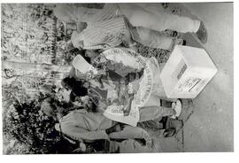 Manifestação Dia do Trabalhador Rural (São Paulo (Estado), 25 jul. 1986) [fotografia] / Fotógrafo(a) : Regina Vilela. -- Ref.: BR-SPMST_MST-SN-CIN_AMP_000369-001780-AMT.