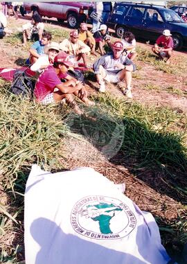 Chegada da Marcha Popular à Brasília (Brasília-DF, 07 out. 1999) [fotografia] / Fotógrafo(a) : Douglas Mansur. -- Ref.: BR-SPMST_MST-SN-CIN_AMP_001400-011202-MAC.