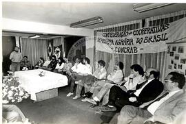 Fundação da CONCRAB (Paraná, 15 mai. 1992) [fotografia] / Fotógrafo(a) : Juan Pezzuto ; Douglas Mansur. -- Ref.: BR-SPMST_MST-SN-CIN_AMP_000725-004753-CSS.