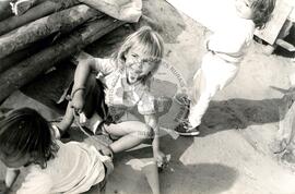 Acampamento "Fazenda Ipanema-Itepé" do MST (Iperó-SP, 1993) [fotografia] / Fotógrafo(a) : Diversos. -- Ref.: BR-SPMST_MST-SN-CIN_AMP_000043-000168-ACP.