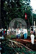 Acampamento "Nova Canudos" do MST (Porto Feliz-SP, fev. 1999) [fotografia] / Fotógrafo(a) : Douglas Mansur. -- Ref.: BR-SPMST_MST-SN-CIN_AMP_000047-000315-ACP.